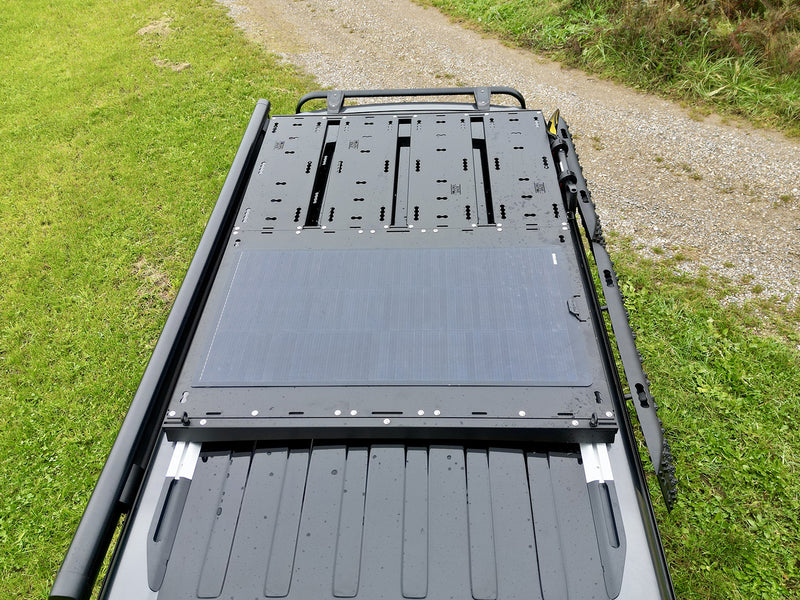 Laden Sie das Bild in Galerie -Viewer, Rolling Space Dachträger + Solar VW T5 T6 T6.1 California | SpaceRack