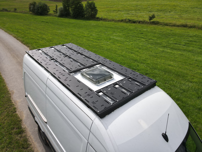 Laden Sie das Bild in Galerie -Viewer, Rolling Space Dachträgersystem Mercedes Sprinter / VW Crafter L2 | SpaceRack