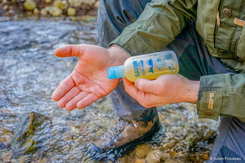 Laden Sie das Bild in Galerie -Viewer, PHARMAVOYAGE Bio Outdoor-Seife