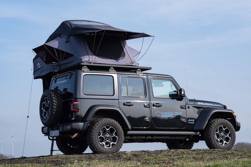 Laden Sie das Bild in Galerie -Viewer, GEAR ROCK Chilkat - Soft Top Dachzelt