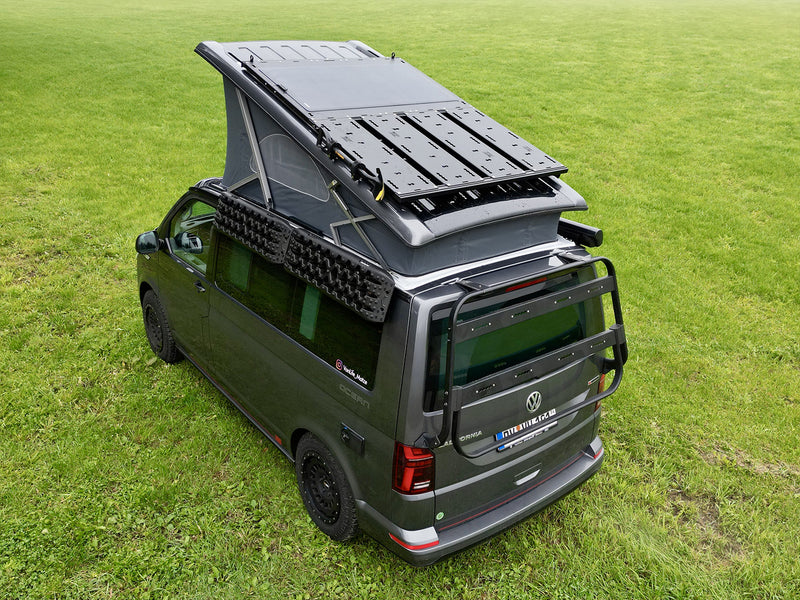 Laden Sie das Bild in Galerie -Viewer, Rolling Space Dachträger + Solar VW T5 T6 T6.1 California | SpaceRack
