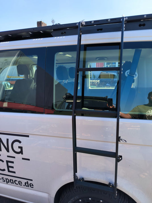 Rolling Space VW T5 T6 T6.1 Seitenleiter | SpaceClimb