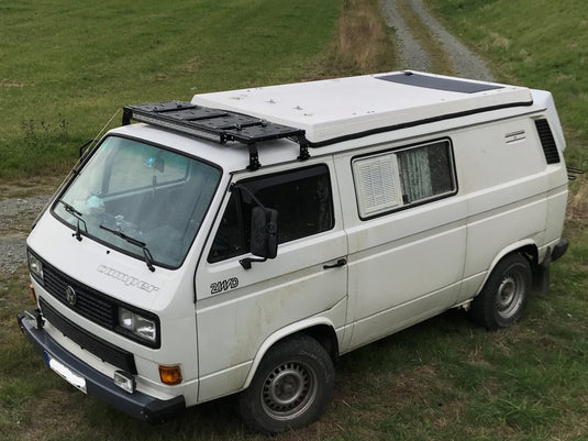 Rolling Space VW T3 Dachträger vor Aufstelldach | SpaceRack modular