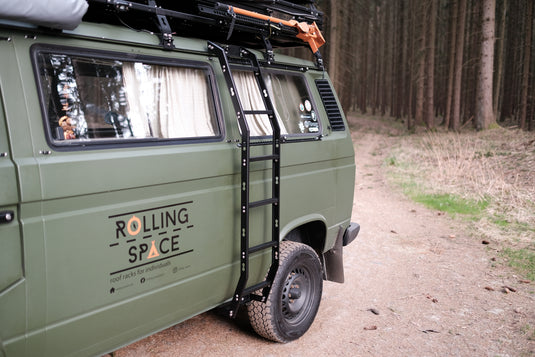 Rolling Space VW T3 Seitenleiter | SpaceClimb
