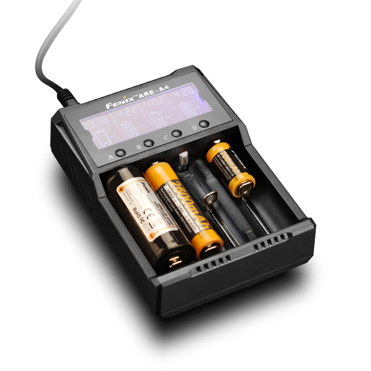 Fenix ARE-04, Multifunktionales Ladegerät