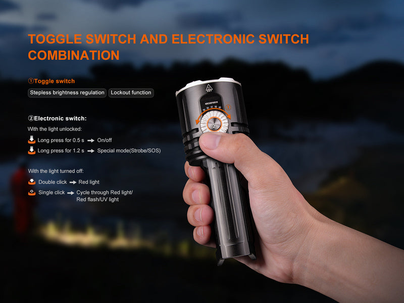 Laden Sie das Bild in Galerie -Viewer, Fenix LR35R Pro extrem helle, multifunktionale Suchlampe, 10000 Lumen
